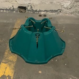 Christmas tree stand - green plastic